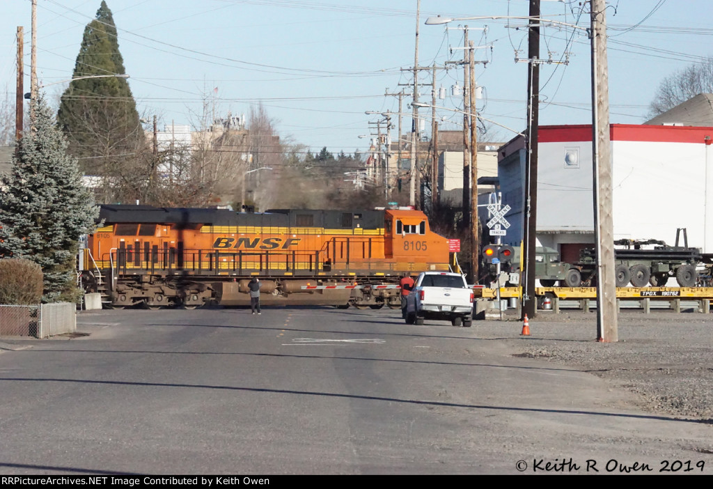 BNSF 8105